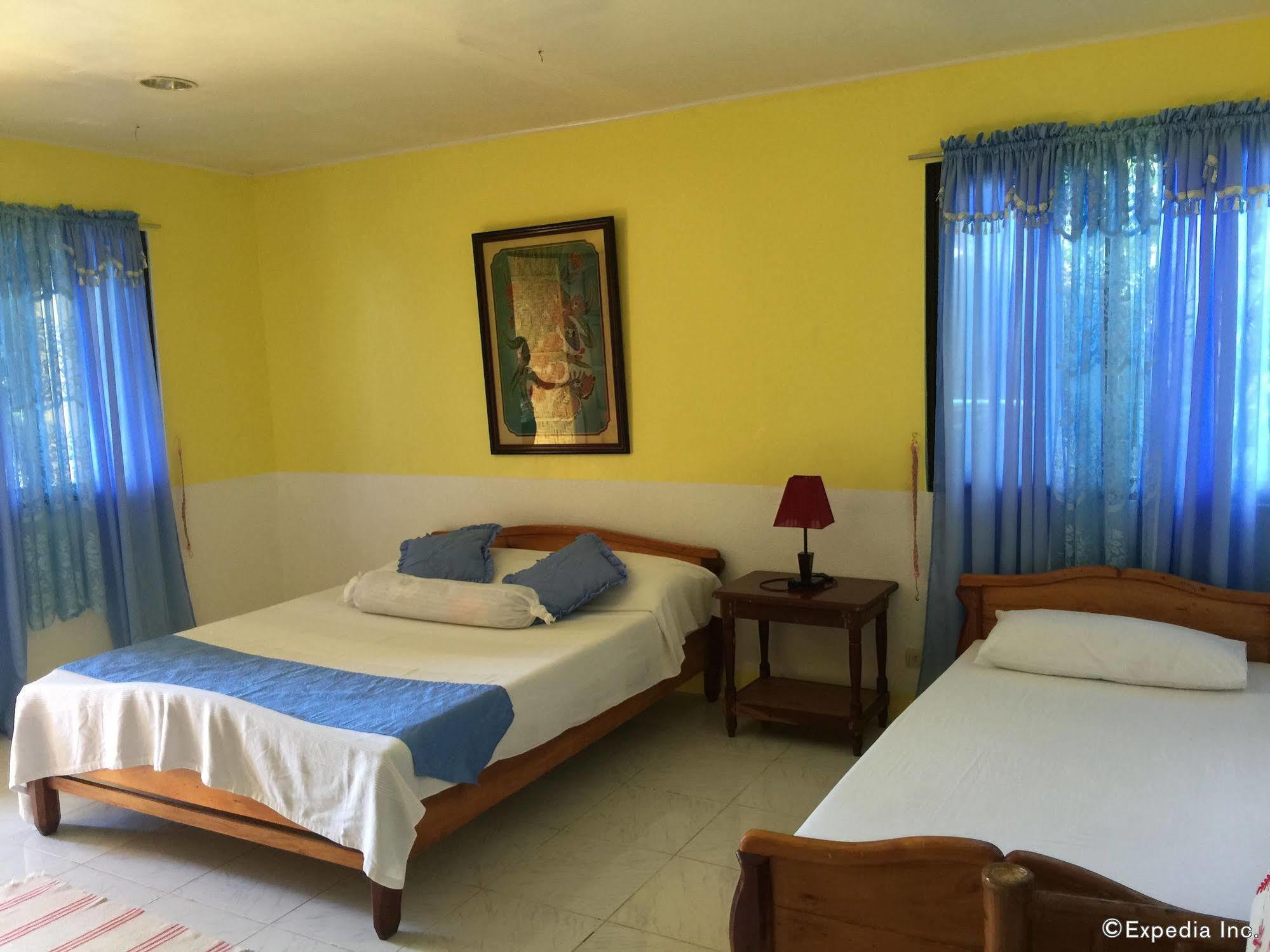 Reddoorz Premium @ Flower Beach Anda Анда Экстерьер фото